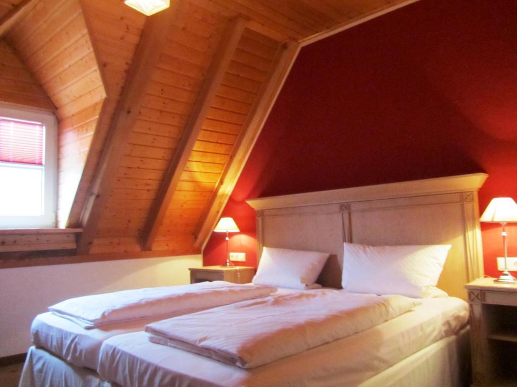 Hotel Leinsweiler Hof Habitación foto